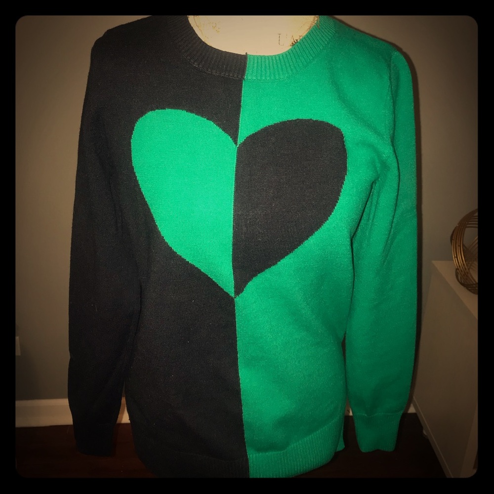 Heart detail sweater